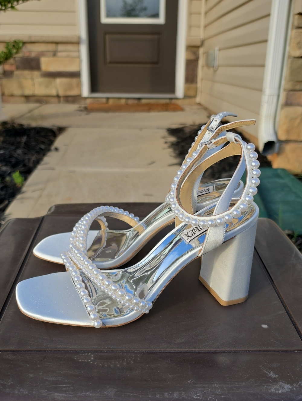 Badgley Mischka Feisty Pearl Block Heel Size 9 Silk Satin Leather Wedding - Picture 7 of 9